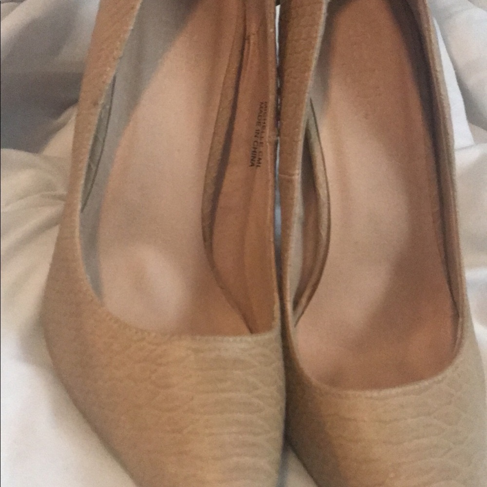 Charlotte Russe pumps